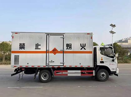 易门爆破器材运输车